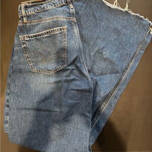 Women’s American Eagle Jeans